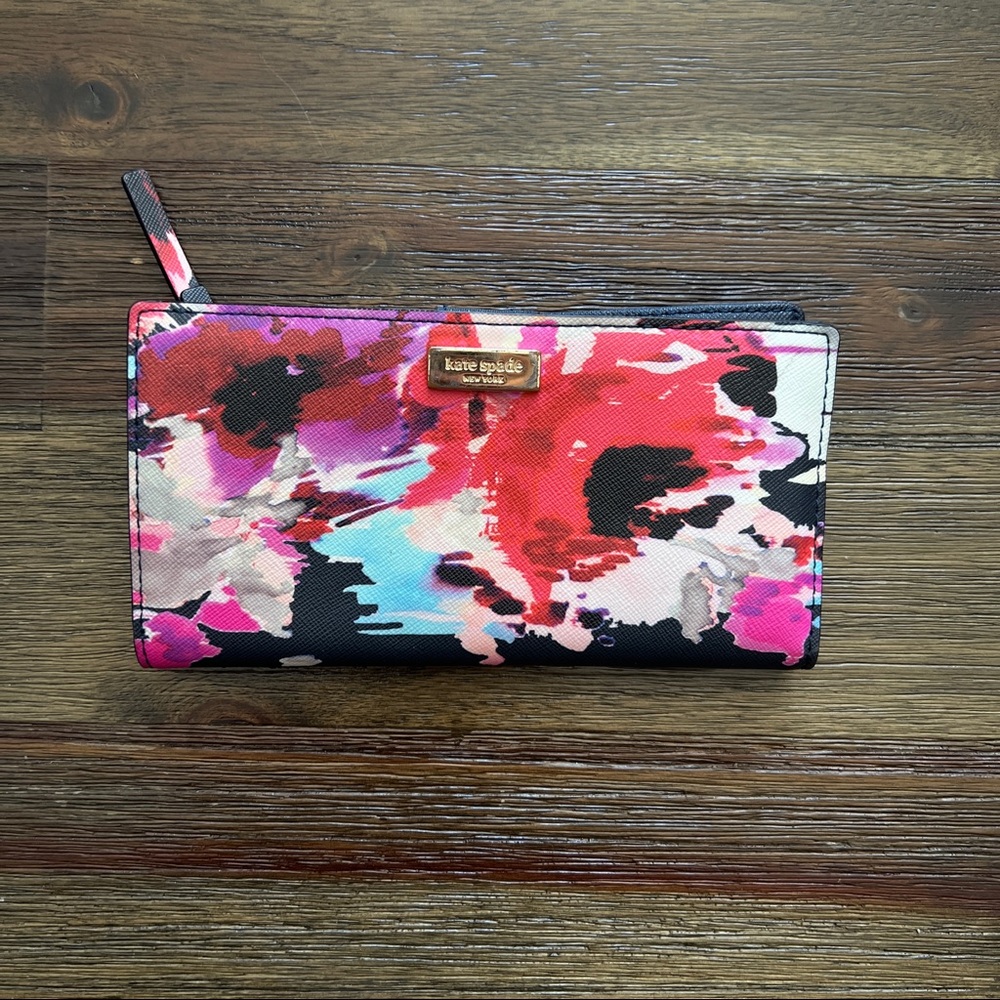 Kate Spade Staci Slim Bifold Wallet
